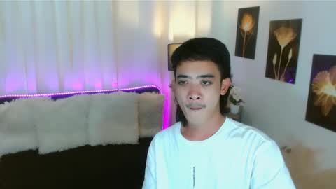 Snapshot of heavenlyhugecockx chatting on 3, 10, 2025 heavenlyhugecockx online show from 3, 10, 2025