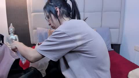 Keira Hecate online show from 19, 1, 2025