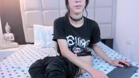 Keira Hecate online show from 7, 3, 2025