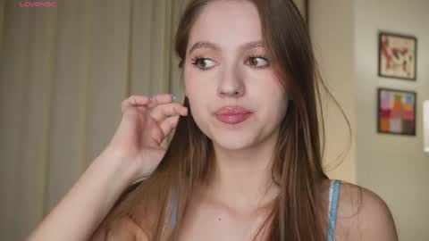 Snapshot of hecola chatting on 1, 4, 2026 Nika next stream 200pm GMT online show from 1, 4, 2026