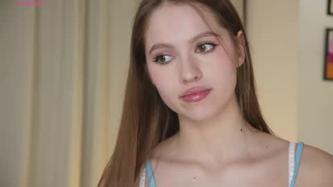 Snapshot of hecola chatting on 1, 4, 2026 Nika next stream 200pm GMT online show from 1, 4, 2026