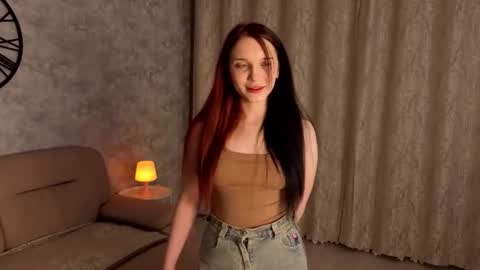 Snapshot of hedwigphommatheth chatting on 19, 6, 2026 Mila online show from 19, 6, 2026