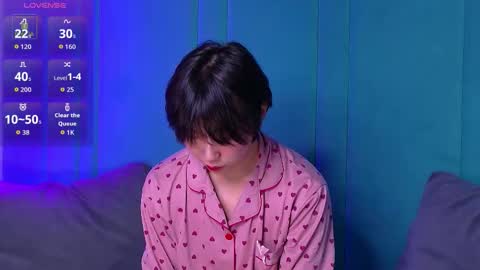 HEEJIN online show from 5, 12, 2025