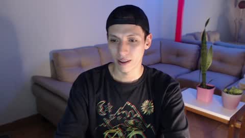 Snapshot of hefesto_69 chatting on 12, 12, 2024 hefesto_69 online show from 12, 12, 2024