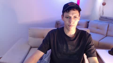 Snapshot of hefesto_69 chatting on 1, 2, 2025 hefesto_69 online show from 1, 2, 2025