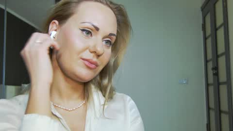 Helen online show from 27, 1, 2025