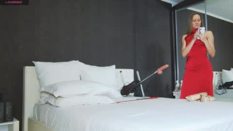 Snapshot of hefner_girl chatting on 17, 3, 2026 Helen online show from 17, 3, 2026