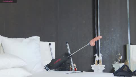 Snapshot of hefner_girl chatting on 19, 3, 2026 Helen online show from 19, 3, 2026