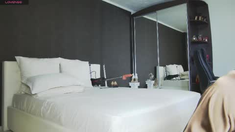 Snapshot of hefner_girl chatting on 20, 3, 2026 Helen online show from 20, 3, 2026