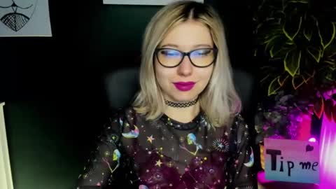 Snapshot of heidi_pleasure chatting on 17, 2, 2025 Heidi online show from 17, 2, 2025