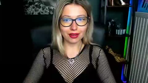 Snapshot of heidi_pleasure chatting on 20, 7, 2026 Heidi online show from 20, 7, 2026