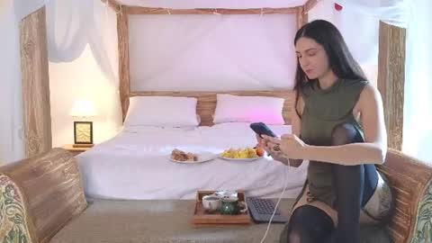 Heidi brunette Foxy red head and Carrie blondie online show from 15, 7, 2026