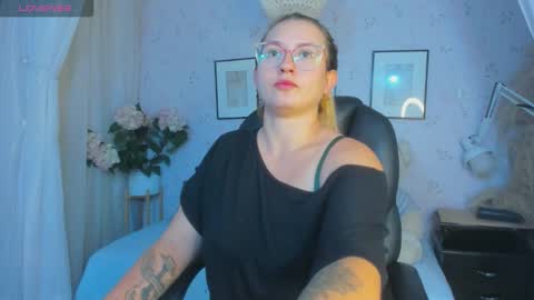 ANTARA REY online show from 7, 11, 2025