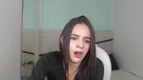 Snapshot of heidy_hoiss chatting on 23, 12, 2024 Heidy online show from 23, 12, 2024