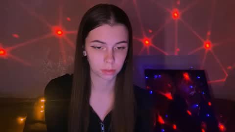 Heiley online show from 5, 12, 2024