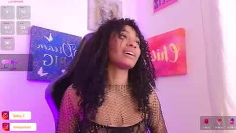 Snapshot of heily_fox chatting on 2, 2, 2025 HEILY online show from 2, 2, 2025