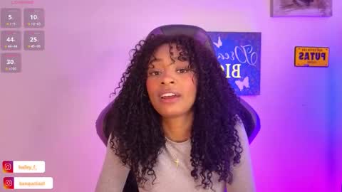 Snapshot of heily_fox chatting on 7, 2, 2025 HEILY online show from 7, 2, 2025