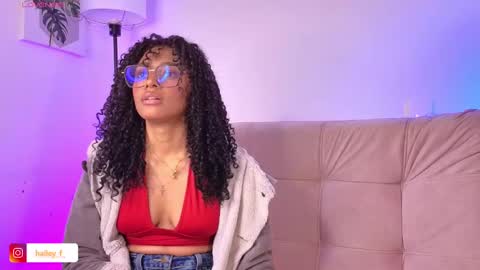 Snapshot of heily_fox chatting on 1, 3, 2025 HEILY online show from 1, 3, 2025