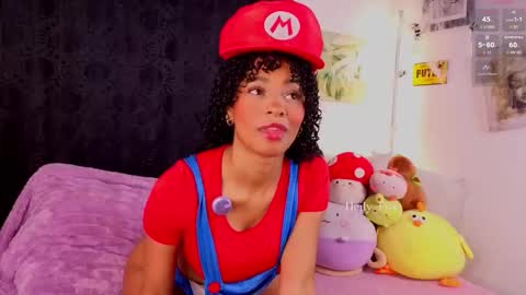 Snapshot of heily_fox chatting on 28, 10, 2025 HEILY online show from 28, 10, 2025