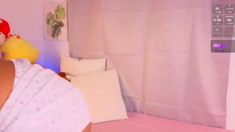 Snapshot of heily_fox chatting on 10, 11, 2025 HEILY online show from 10, 11, 2025