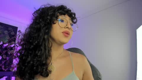 Snapshot of heka_prudence chatting on 9, 12, 2024 Heka Prudence online show from 9, 12, 2024