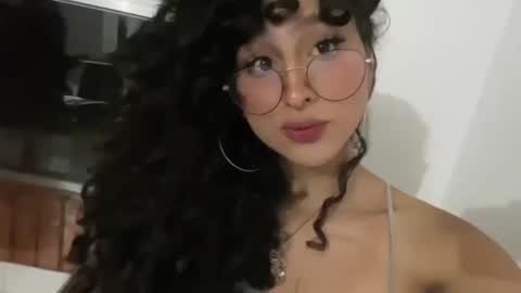 Snapshot of heka_prudence chatting on 22, 12, 2024 Heka Prudence online show from 22, 12, 2024