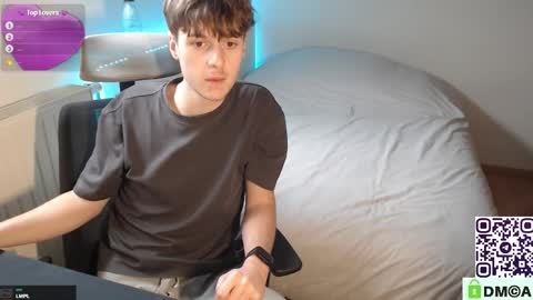 Snapshot of hel0n chatting on 9, 1, 2026 Check link in my bio online show from 9, 1, 2026