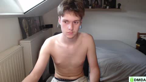 Snapshot of hel0n chatting on 2, 6, 2026 Check link in my bio online show from 2, 6, 2026
