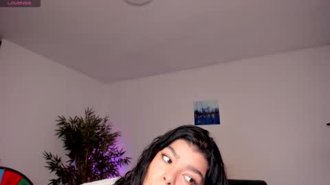 helen_miller online show from 17, 9, 2025