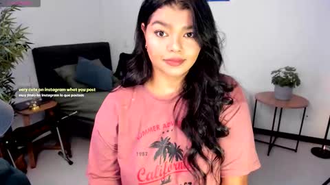 Snapshot of helen_miller chatting on 6, 1, 2026 helen_miller online show from 6, 1, 2026