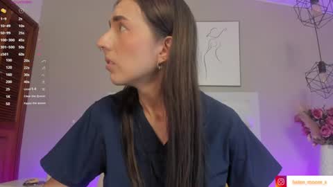Snapshot of helen_mooree chatting on 19, 6, 2026 Helen online show from 19, 6, 2026