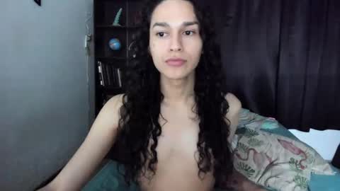 Snapshot of helena_spellman chatting on 29, 10, 2025 helena_spellman online show from 29, 10, 2025