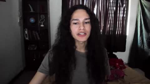 Snapshot of helena_spellman chatting on 1, 3, 2026 helena_spellman online show from 1, 3, 2026