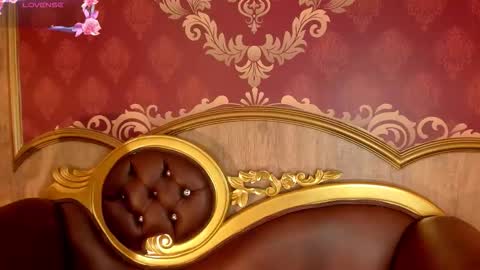 Snapshot of helenstanfordd chatting on 1, 11, 2025 Helen or Hells online show from 1, 11, 2025