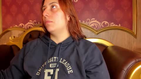 Snapshot of helenstanfordd chatting on 5, 12, 2025 Helen or Hells online show from 5, 12, 2025