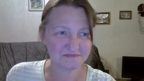 Snapshot of helgacharming chatting on 4, 7, 2026 helgacharming online show from 4, 7, 2026