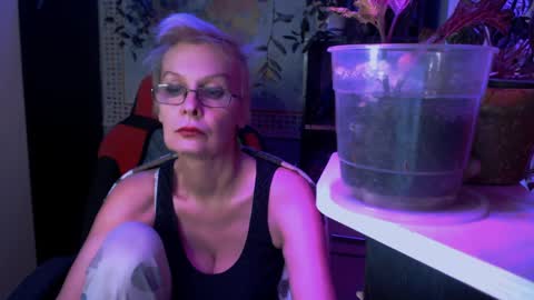 Snapshot of helgahimmele chatting on 7, 4, 2026 Helga online show from 7, 4, 2026