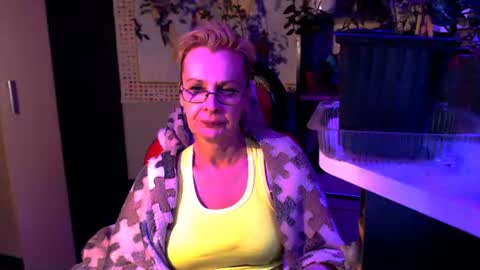 Snapshot of helgahimmele chatting on 10, 6, 2026 Helga online show from 10, 6, 2026