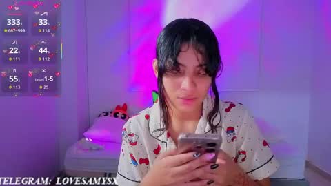 Snapshot of helia_n_amy chatting on 29, 4, 2026 Helia Transfem and Amy online show from 29, 4, 2026