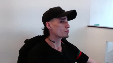 Snapshot of hell_boy66 chatting on 25, 2, 2026 Eros online show from 25, 2, 2026