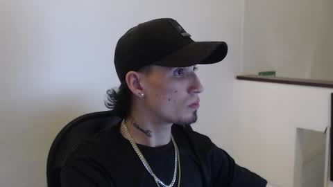 Snapshot of hell_boy66 chatting on 12, 3, 2026 Eros online show from 12, 3, 2026