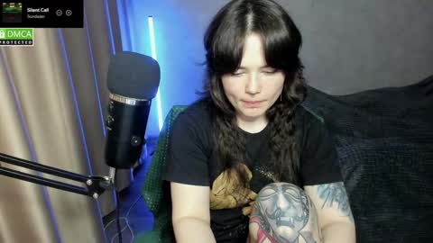 Red online show from 26, 11, 2025