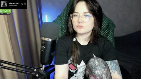 Snapshot of hell_hotline chatting on 31, 1, 2026 Red online show from 31, 1, 2026