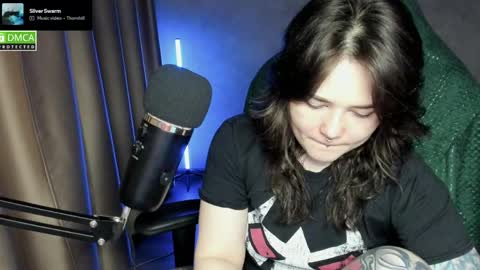 Snapshot of hell_hotline chatting on 26, 5, 2026 Red online show from 26, 5, 2026