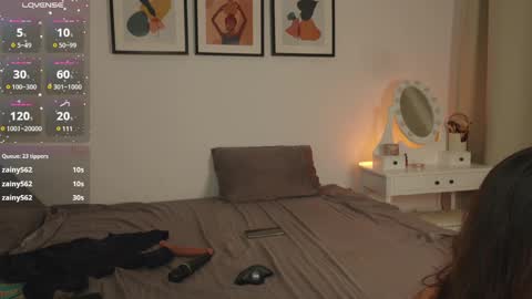 Snapshot of hell_lo chatting on 22, 2, 2025 Lorette Lory online show from 22, 2, 2025