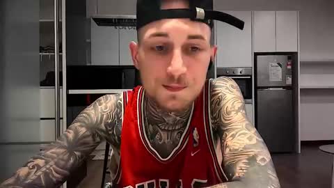 Snapshot of hellacozy chatting on 10, 2, 2026 hellacozy online show from 10, 2, 2026