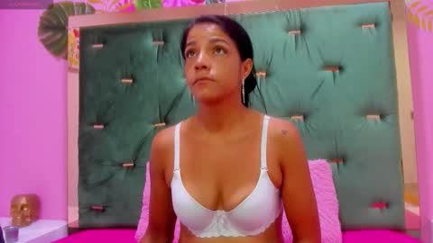 Hellen  online show from 17, 9, 2025