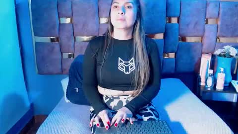 Snapshot of hellen_mark chatting on 27, 3, 2026 Hellen. online show from 27, 3, 2026