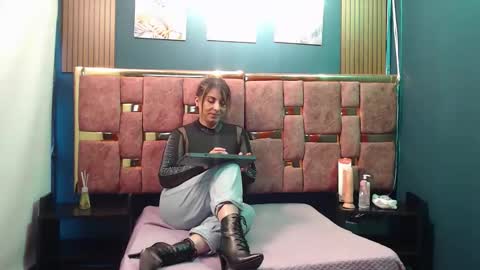Snapshot of hellen_mark chatting on 2, 4, 2026 Hellen. online show from 2, 4, 2026