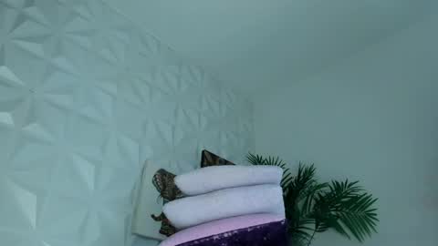 Snapshot of hellen_sky_ chatting on 27, 5, 2026 hellen online show from 27, 5, 2026